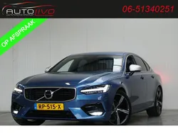 Blauw, metallic lak Gebruikt 2018 Volvo S90 R-Design Sedan | € 27.995 (Eerlijke prijs)