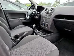 Blauw Gebruikt 2008 Ford Fusion Futura MPV | € 1.650 (Eerlijke prijs)