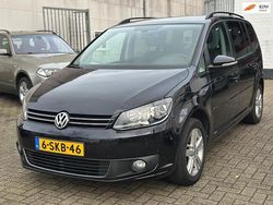 Zwart (metallic) Gebruikt 2013 VW Touran Trendline MPV | € 6.999 (Eerlijke prijs)