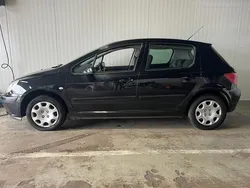 Zwart Gebruikt 2004 Peugeot 307 Hatchback | € 999 (Eerlijke prijs)