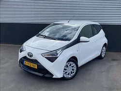 Gebruikt 2021 Toyota Aygo X-play Hatchback | € 12.799 (Eerlijke prijs)