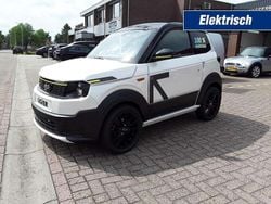 Wit Nieuw 2025 Ligier Myli Hatchback | € 23.420