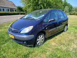 Blauw Gebruikt 2001 Citroën Xsara Picasso MPV | € 800 (Eerlijke prijs)