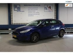 Blauw Gebruikt 2016 Ford Focus Trend Hatchback | € 7.950 (Goede deal)