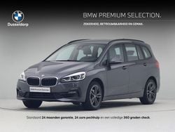 Grijs Gebruikt 2022 BMW 216 Sport Line Stationwagen | € 18.950 (Goede deal)