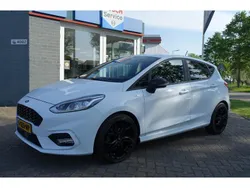 Wit Gebruikt 2019 Ford Fiesta ST-Line Hatchback | € 12.950 (Eerlijke prijs)