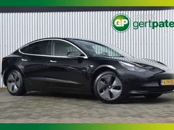 Zwart Gebruikt 2020 Tesla Model 3 Sedan | € 24.250 (Iets duurder)