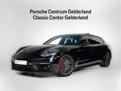 Zwart, metallic lak Gebruikt 2022 Porsche Panamera 4S Sport Turismo Sedan | € 109.900 (Eerlijke prijs)