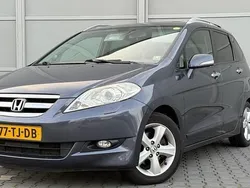 Grijs Gebruikt 2006 Honda FR-V Executive MPV | € 1.399 (Eerlijke prijs)