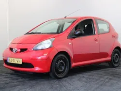 Rood Gebruikt 2006 Toyota Aygo Hatchback | € 1.499 (Eerlijke prijs)