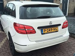 Wit Gebruikt 2014 Mercedes B180 Ambition MPV | € 10.000 (Goede deal)