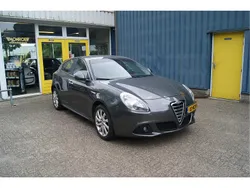 Grijs Gebruikt 2011 Alfa Romeo Giulietta Distinctive Hatchback | € 5.950 (Eerlijke prijs)
