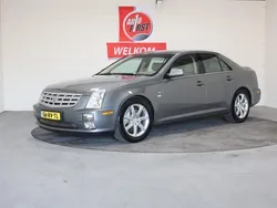 Grijs, metallic lak Gebruikt 2005 Cadillac STS Sedan | € 13.950