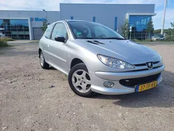 Zilver Gebruikt 2006 Peugeot 206 Hatchback | € 1.400 (Goede deal)