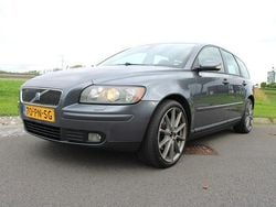 Grijs Gebruikt 2004 Volvo V50 Momentum Stationwagen | € 1.875 (Eerlijke prijs)