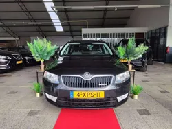 Zwart Gebruikt 2014 Skoda Octavia GreenLine Stationwagen | € 5.999 (Eerlijke prijs)