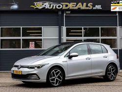 Grijs Gebruikt 2020 VW Golf VIII Style Hatchback | € 22.999 (Eerlijke prijs)