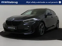 Zwart Gebruikt 2020 BMW 118 Executive Hatchback | € 26.425 (Duur)