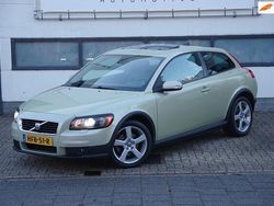 Groen (metallic) Gebruikt 2007 Volvo C30 Kinetic Hatchback | € 9.250 (Iets duurder)