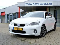 Wit Gebruikt 2013 Lexus CT200h Luxury Line Hatchback | € 11.450 (Eerlijke prijs)