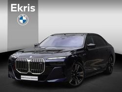 Blauw Gebruikt 2023 BMW M760e Exclusive Sedan | € 109.950