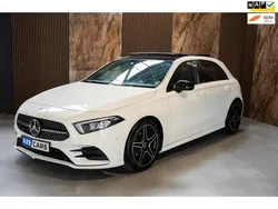 Wit, metallic lak Gebruikt 2018 Mercedes A200 AMG Hatchback | € 25.999 (Iets duurder)