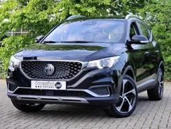 Zwart Gebruikt 2019 MG ZS Luxury Sedan | € 19.950