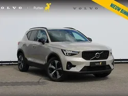 Beige Gebruikt 2024 Volvo XC40 Plus SUV | € 43.840 (Eerlijke prijs)