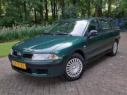 Groen Gebruikt 2000 Mitsubishi Carisma Hatchback | € 1.749