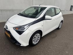 Wit Gebruikt 2019 Toyota Aygo X-play Hatchback | € 7.950 (Goede deal)