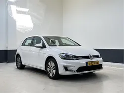 Wit Gebruikt 2020 VW e-Golf Hatchback | € 12.409 (Eerlijke prijs)