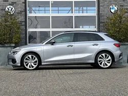 Grijs Gebruikt 2021 Audi A3 Sportback Comfort Hatchback | € 24.445 (Goede deal)