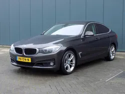 Bruin Gebruikt 2017 BMW 320 Executive Hatchback | € 15.900 (Super prijs)
