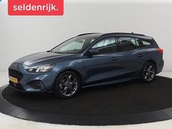 Blauw Gebruikt 2020 Ford Focus ST-Line Stationwagen | € 9.900 (Goede deal)
