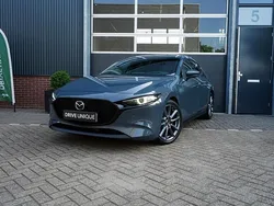 Grijs Gebruikt 2021 Mazda 3 Sportive Hatchback | € 23.500 (Eerlijke prijs)