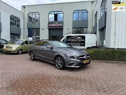 Grijs Gebruikt 2013 Mercedes CLA200 Prestige Sedan | € 14.995 (Eerlijke prijs)