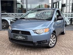 Blauw Gebruikt 2010 Mitsubishi Colt Edition Hatchback | € 3.450 (Eerlijke prijs)