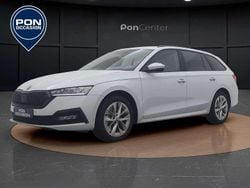 Wit Gebruikt 2024 Skoda Octavia Business Line Stationwagen | € 24.950 (Super prijs)