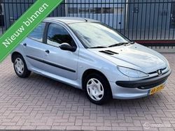 Grijs Gebruikt 2002 Peugeot 206 Hatchback | € 1.250 (Eerlijke prijs)