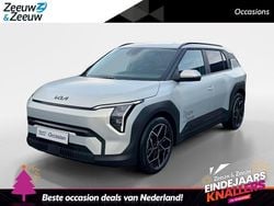Ivory silver matte Gebruikt 2025 Kia EV3 Plus SUV | € 35.435 (Goede deal)