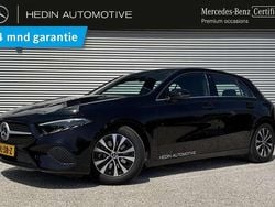 Zwart Gebruikt 2025 Mercedes A180 Edition Hatchback | € 34.900 (Eerlijke prijs)