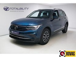 Blauw Gebruikt 2022 VW Tiguan Active SUV | € 29.400 (Super prijs)