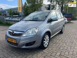 Grijs Gebruikt 2008 Opel Zafira MPV | € 2.750 (Eerlijke prijs)