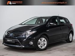 Zwart Gebruikt 2014 Toyota Auris Hatchback | € 12.450 (Eerlijke prijs)