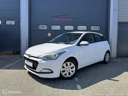 Wit Gebruikt 2016 Hyundai i20 Hatchback | € 8.999 (Super prijs)