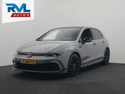 Grijs, metallic lak Gebruikt 2021 VW Golf VIII R-line Hatchback | € 23.445 (Eerlijke prijs)