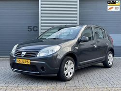 Grijs Gebruikt 2009 Dacia Sandero Ambiance Hatchback | € 2.750 (Eerlijke prijs)