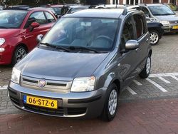 Grijs Gebruikt 2011 Fiat Panda Hatchback | € 3.699 (Duur)
