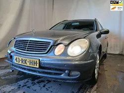 Grijs Gebruikt 2005 Mercedes E350 Avantgarde Stationwagen | € 1.495