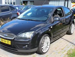 Zwart Gebruikt 2007 Ford Focus Hatchback | € 1.950 (Eerlijke prijs)